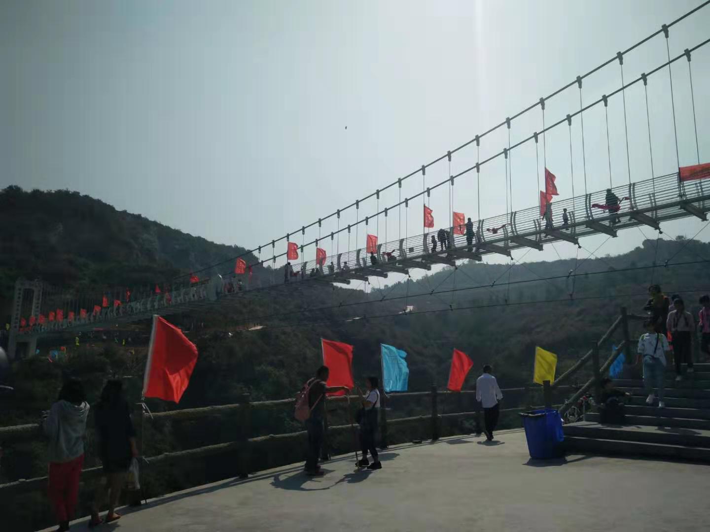 玻璃吊桥-工程项目 - 河南丽景旅游开发有限公司